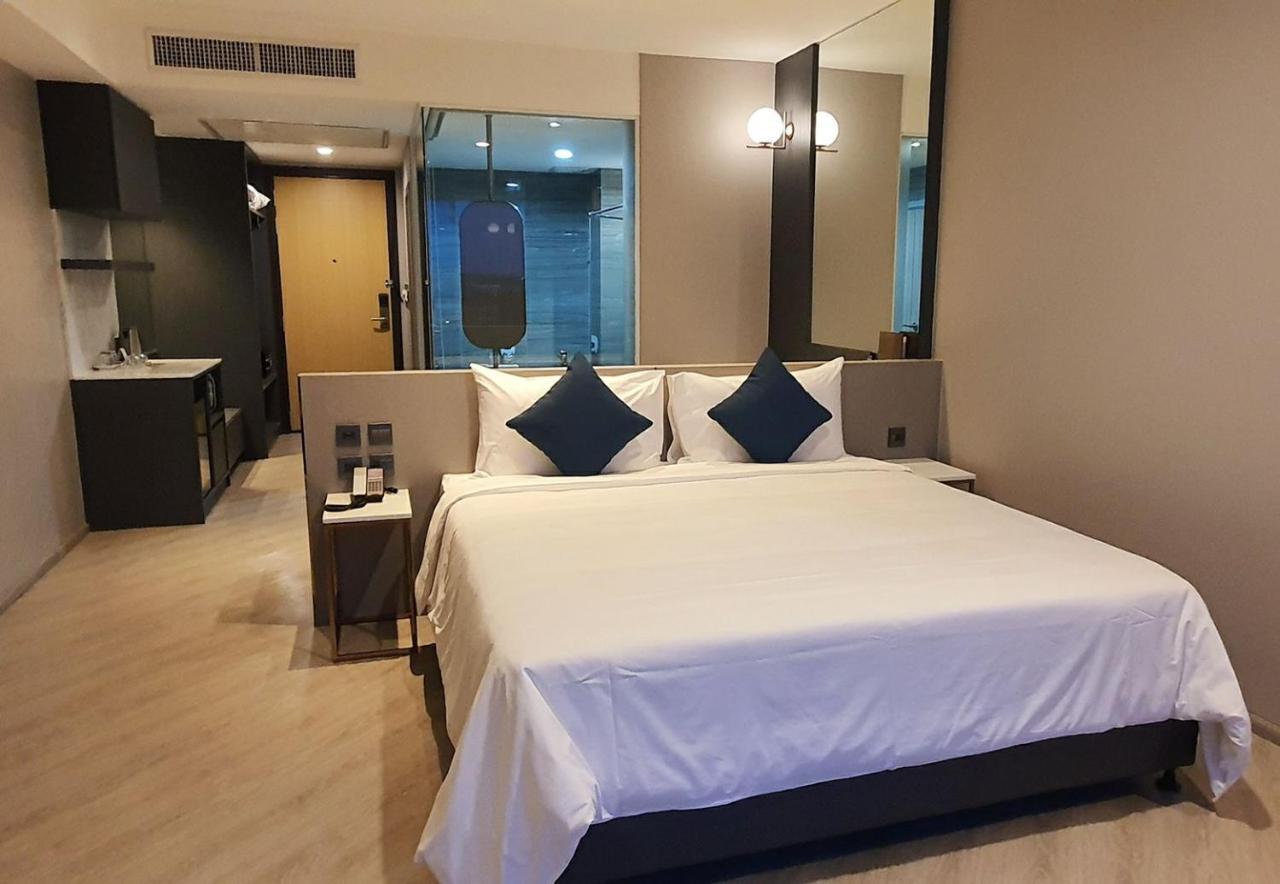 Golden City Rayong Hotel Екстериор снимка