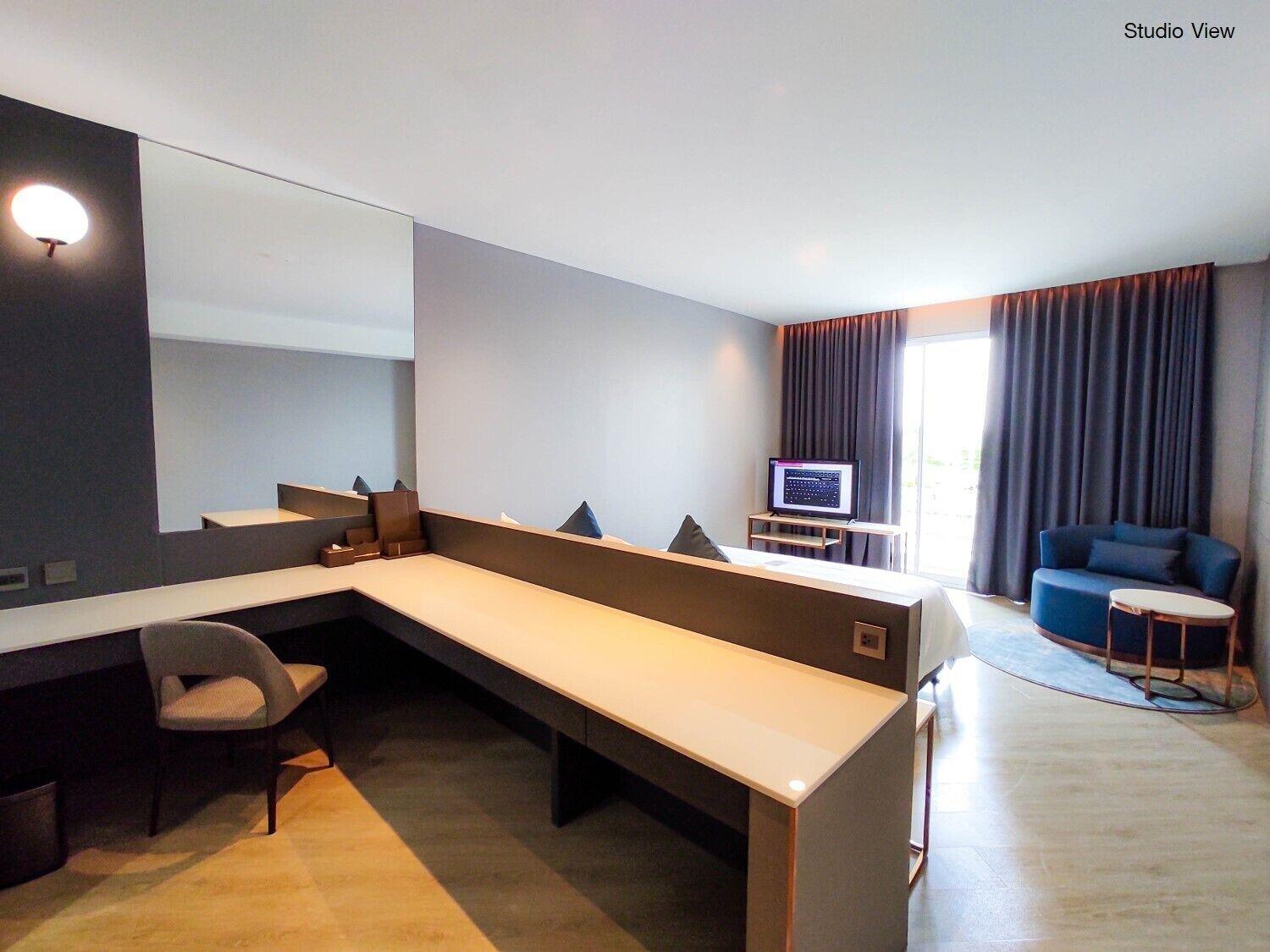 Golden City Rayong Hotel Екстериор снимка